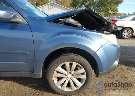 2012 Subaru Forester 2.5X Limited из США, поврежденный, VIN JF2SHAEC0CH417829